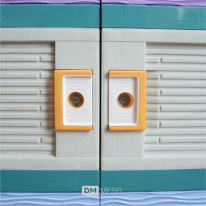 LEMARI PLASTIK PINTU 4 CLUB GANTUNG PRASADA (5)